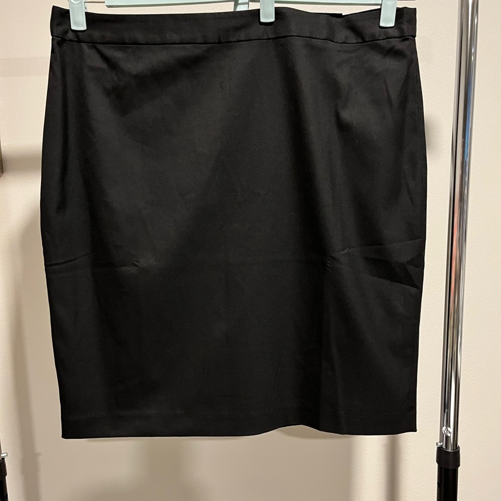 Banana Republic fully lined sz 20 pencil skirt.